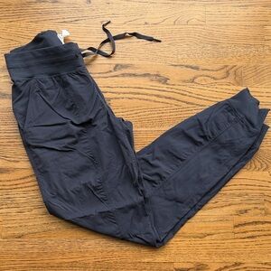 EUC Lululemon Athletica dance studio TALL joggers